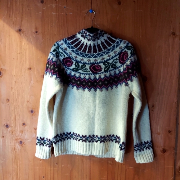 The Woolrich Woman Vintage Wool Rose Floral Patterned Cardigan Sweater - Picture 2 of 9